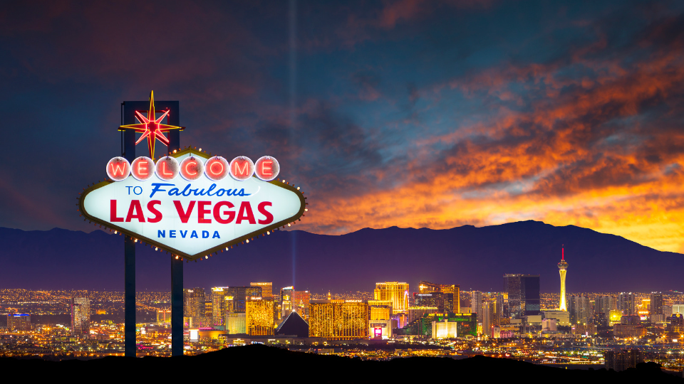 a picture of las vegas sign
