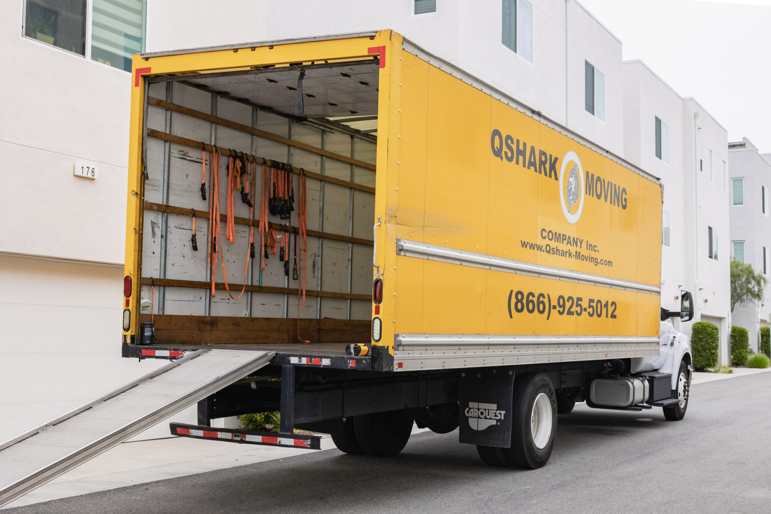 Cost Of Moving To Los Angeles | Guide By Qshark Movers