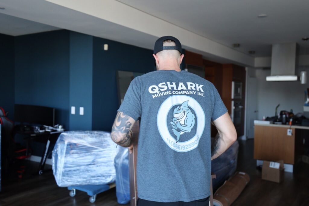 qshark movers providing piano moving in los angeles