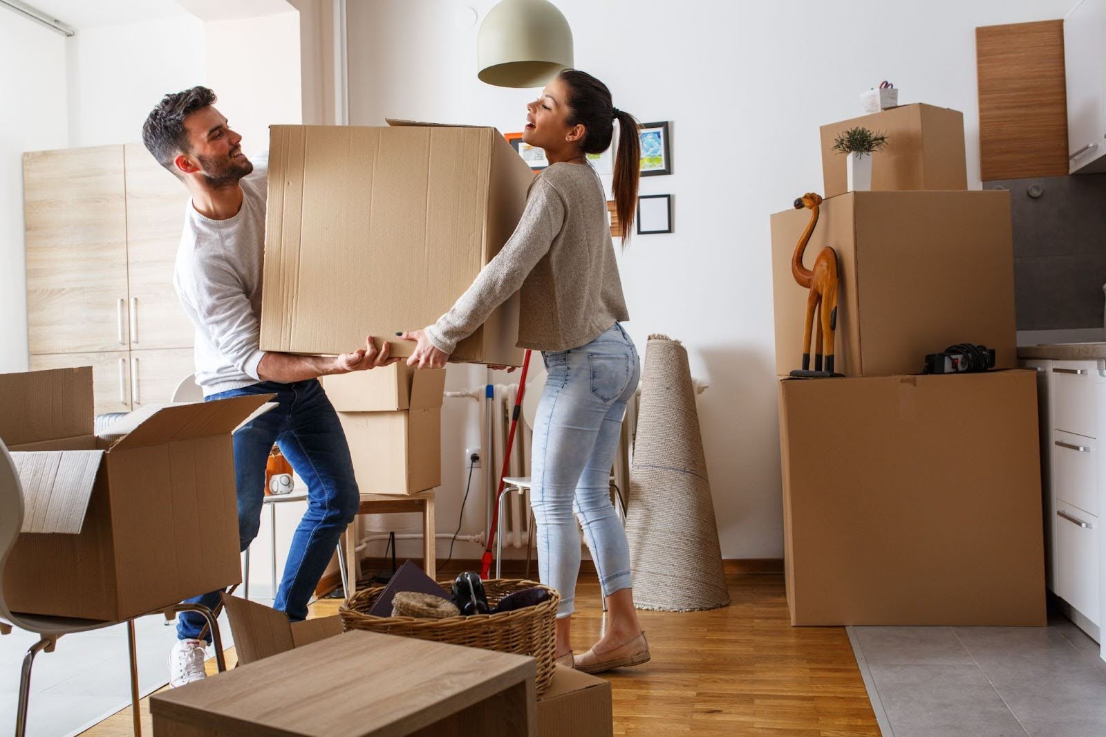 Moving-Out-of-State Checklist | Qshark Moving Company